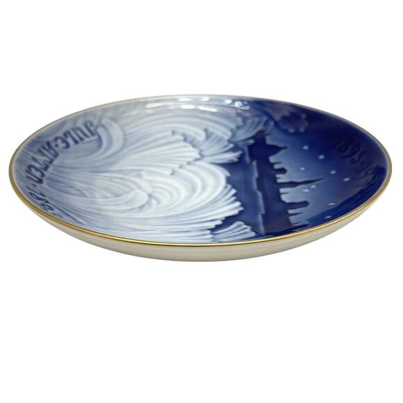 Bing & Grondahl Centennial Plate - 1995 Behind the Frozen Pane Plate No. 6205 6" - Picture 5 of 9